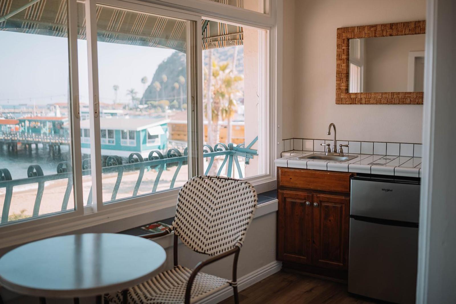 The Edgewater Hotel Avalon Eksteriør billede